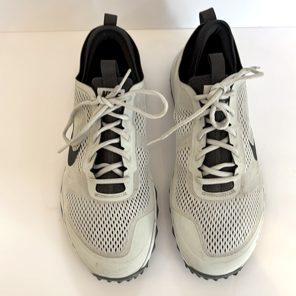Men’s Nike Bermuda Golf Shoes - Picture 2 of 6